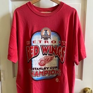 2002 Detroit Red Wings Stanley Cup Champions shirt